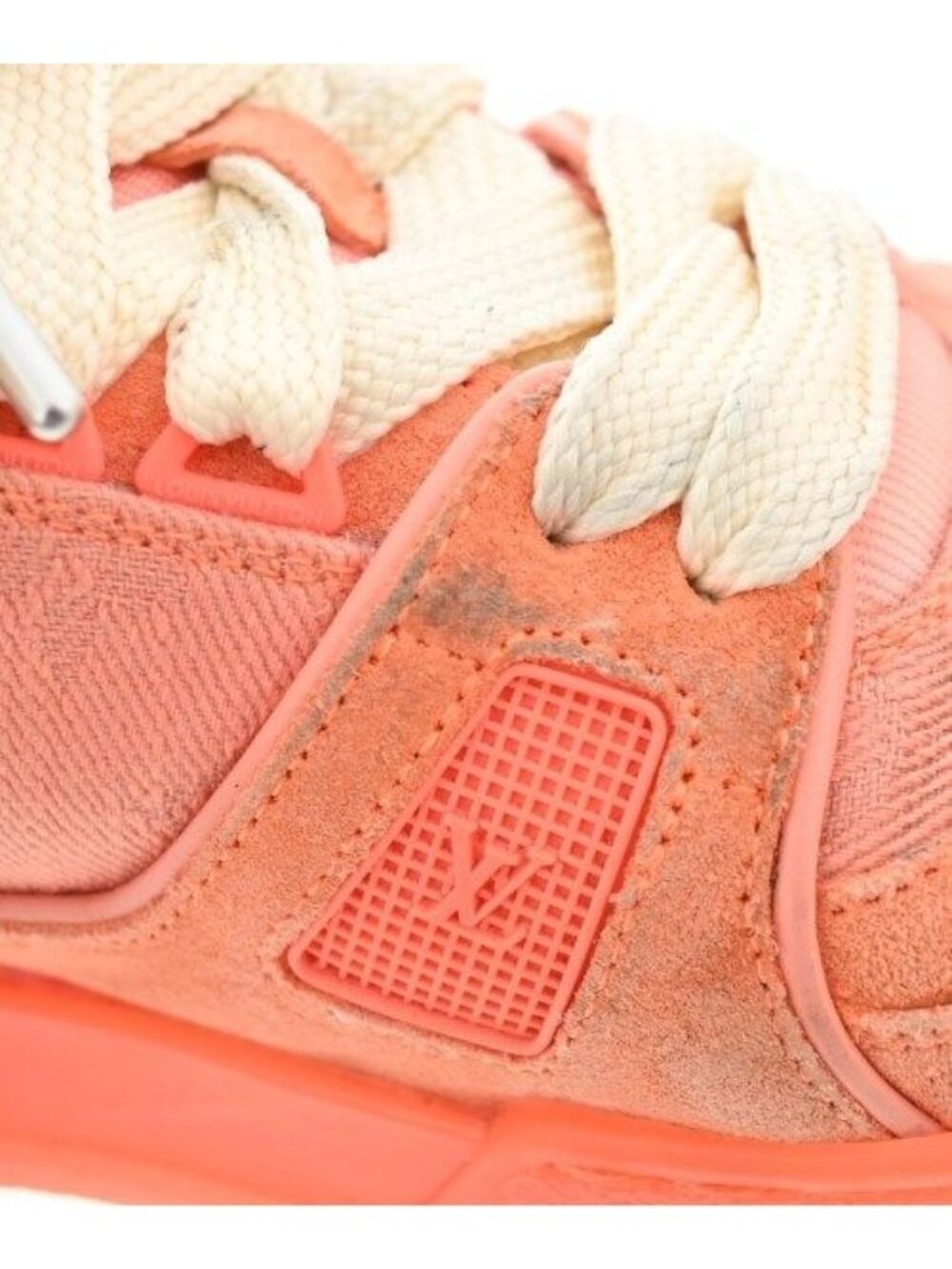Louis Vuitton Sneakers Pink - Picture 8 of 10